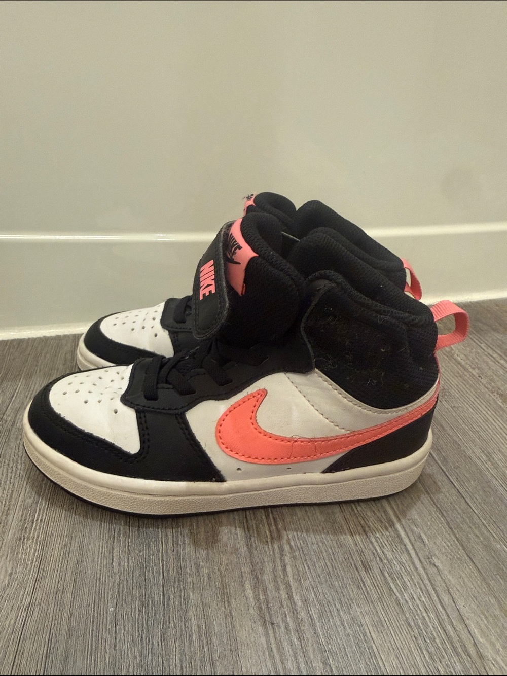 Nike Kid's Girl Court Borough Mid 2 Sneaker Neon Pink/Black/White